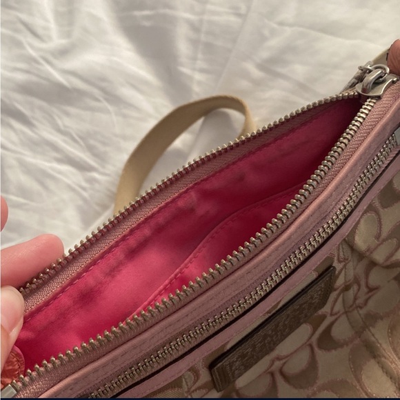 Coach Poppy Crossbody - Picture 5 of 6